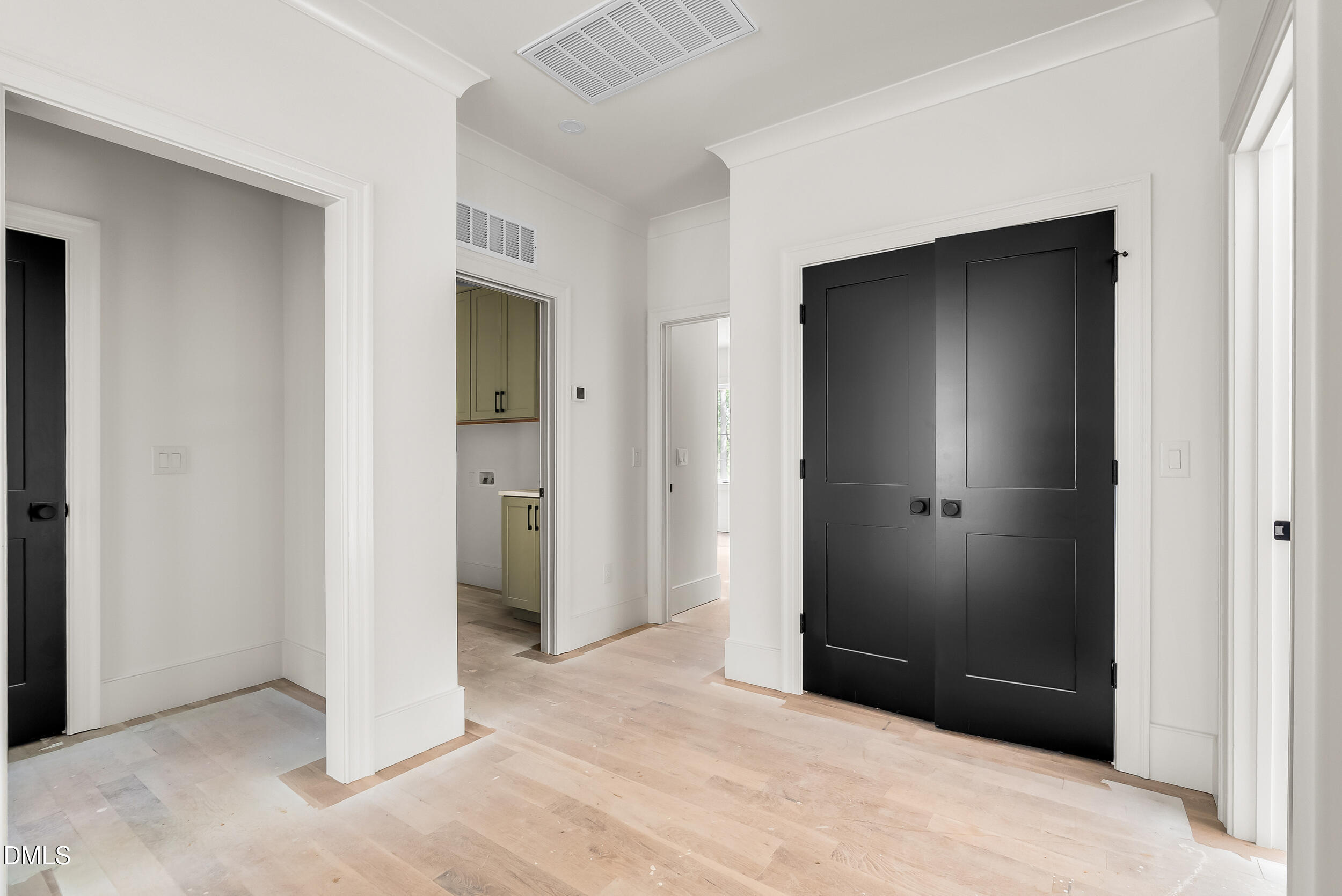4 Chantilly Place Durham, NC 27707 - Photo 32 of 49 an empty room with closet and a bathroom