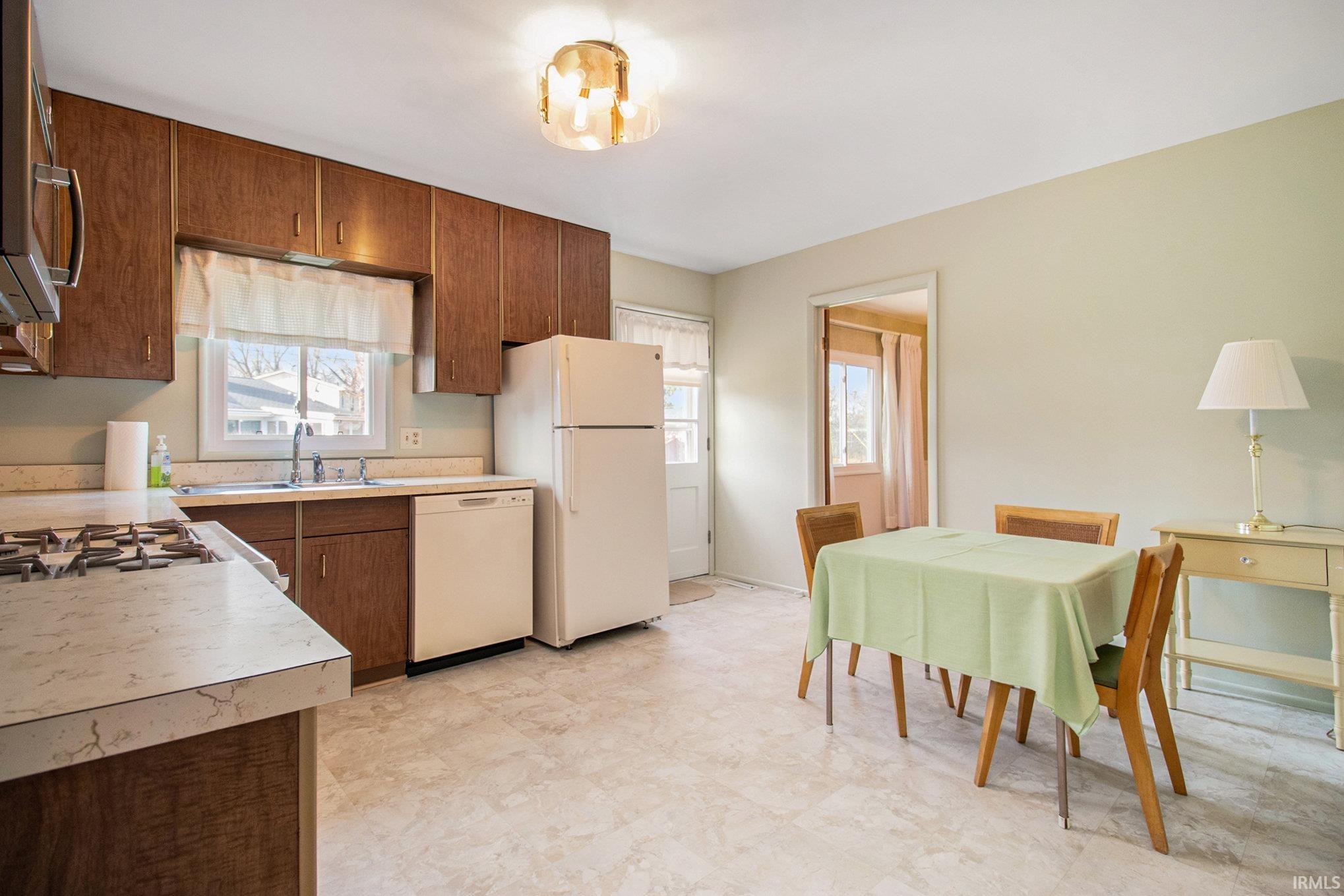4901 Craig Road South Bend, IN 46614 - Photo 7 of 23 Gallery Image 7