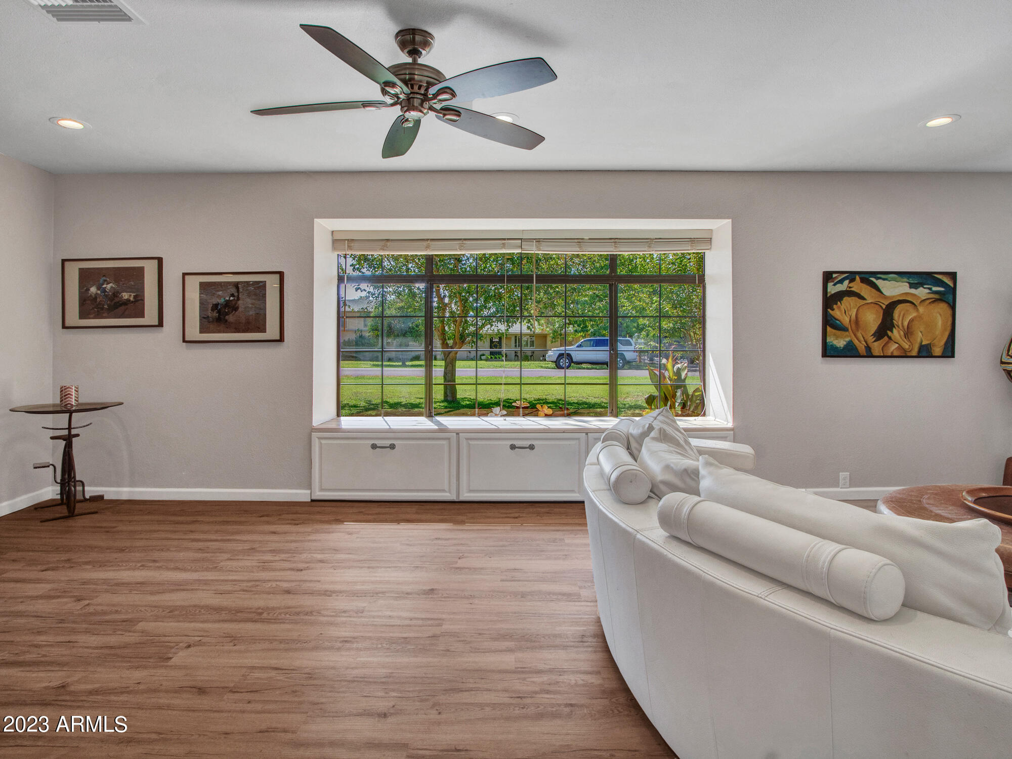 3146 East Campbell Road Gilbert, AZ 85234 - Photo 10 of 102 02-Living room (3)