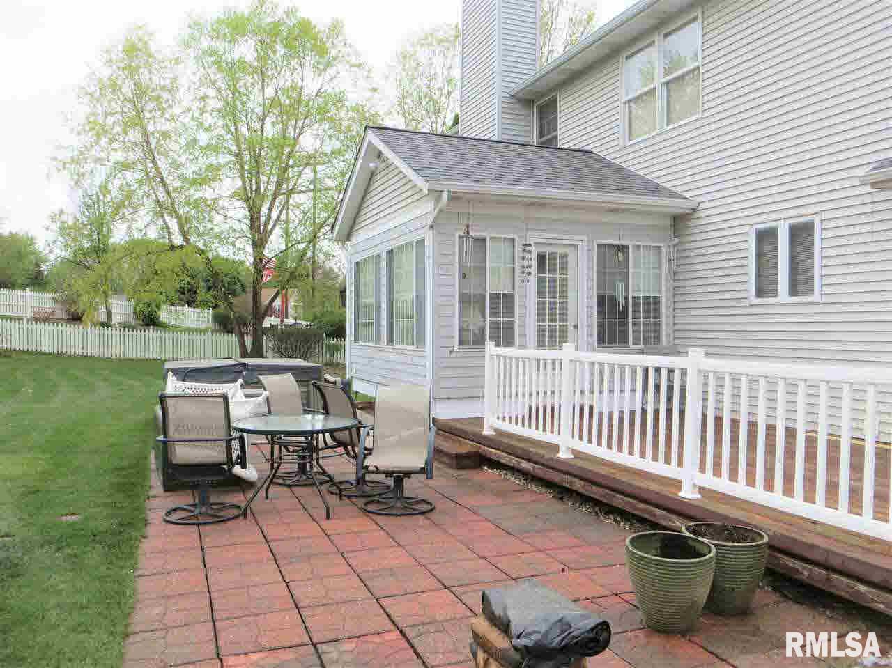 5961 Oakbrook Road Davenport, IA 52806 - Photo 23 of 24 Gallery Image 23