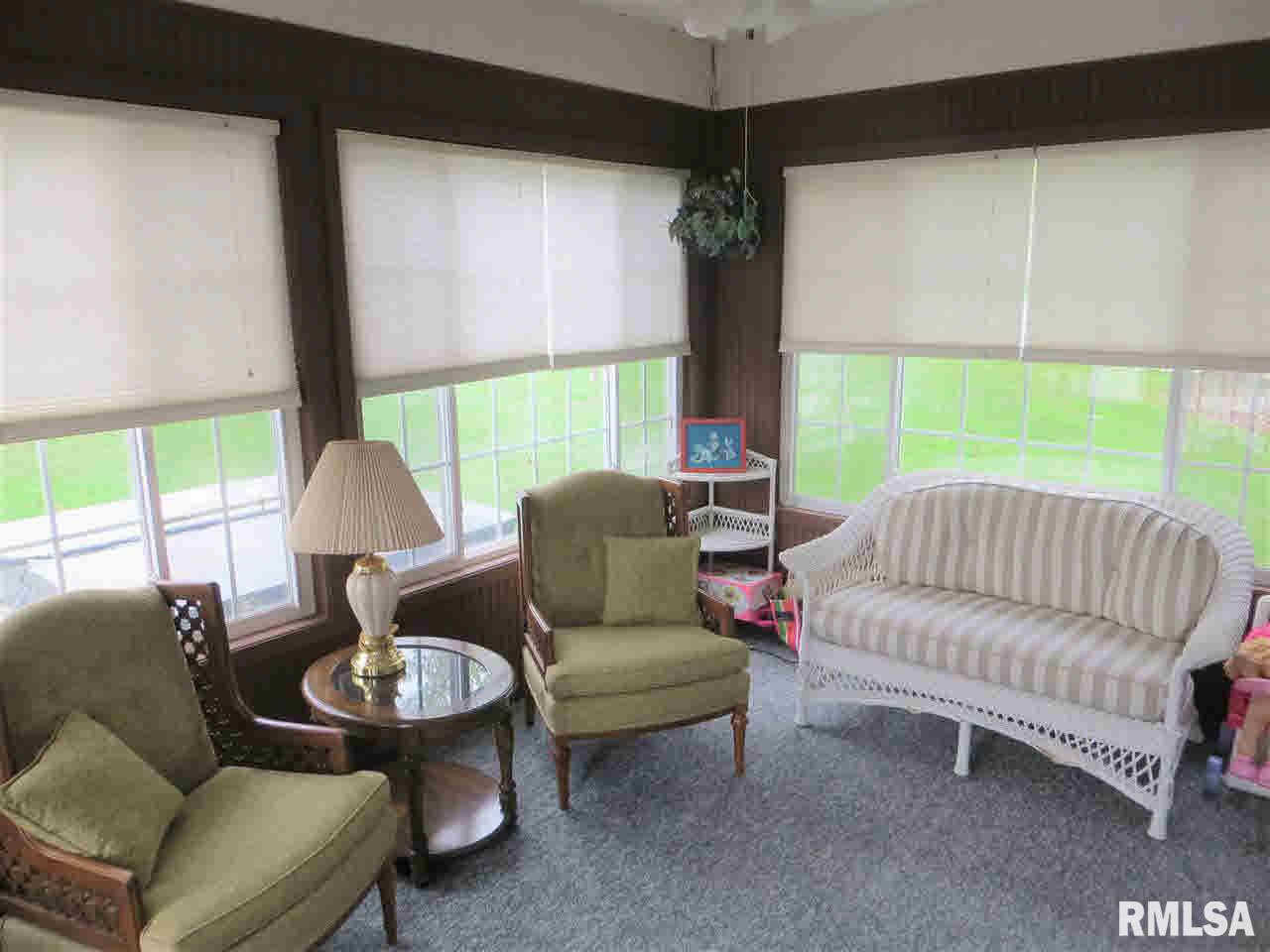 5961 Oakbrook Road Davenport, IA 52806 - Photo 10 of 24 Gallery Image 10