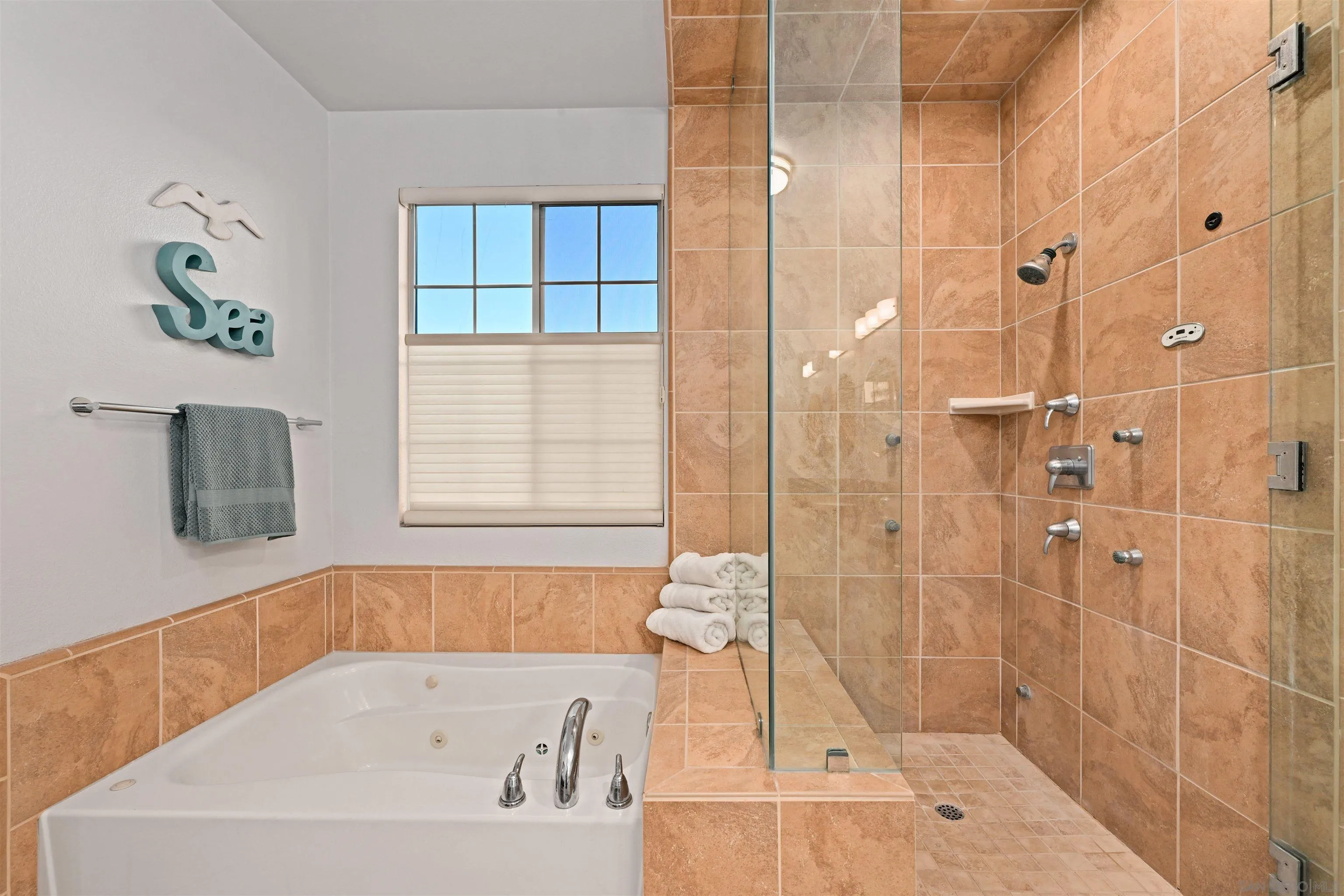 6415 Ruby Way Carlsbad, CA 92011 - Photo 20 of 42