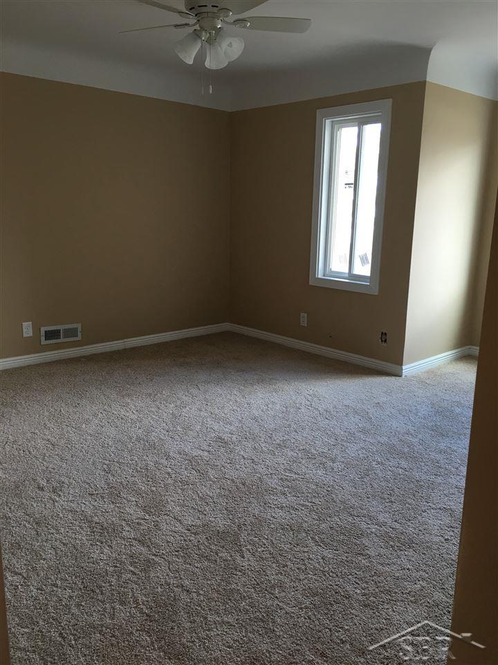 5215 Shattuck Road Saginaw, MI 48603 - Photo 8 of 22 31284738-7.JPG