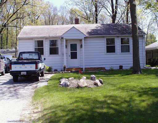 6315 Bluffton Road Fort Wayne, IN 46809 - Photo 1 of 4