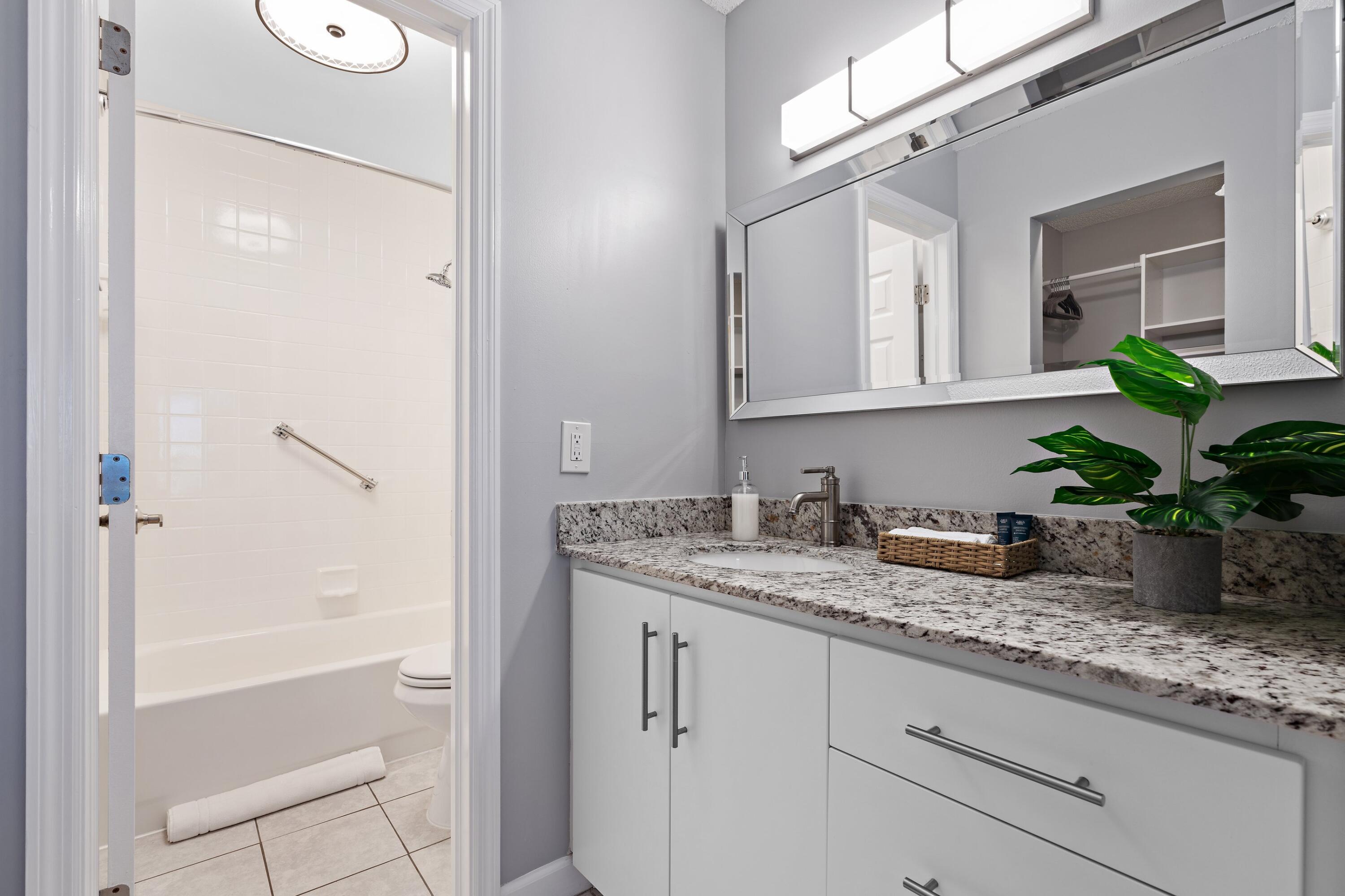 3370 Northeast 5th Drive Boca Raton, FL 33431 - Photo 16 of 45 Primary Bathroom