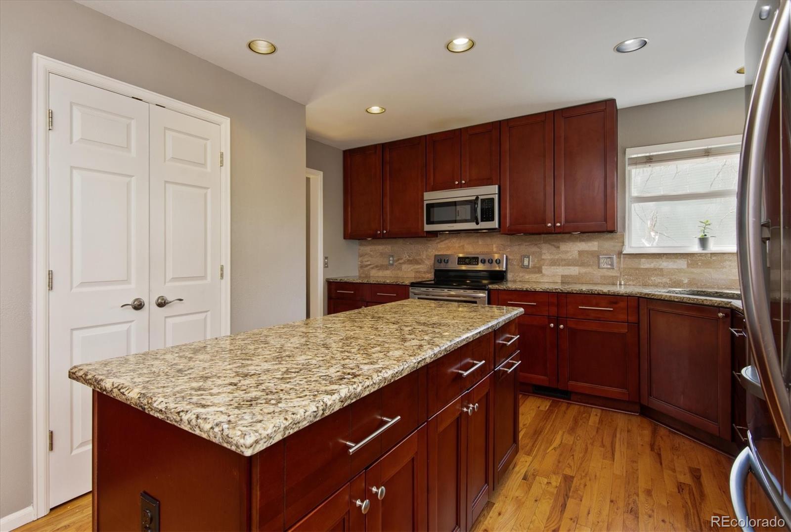 753 Huntington Drive Highlands Ranch, CO 80126 - Photo 11 of 30