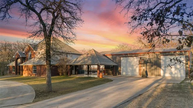 $849,900 | 102 County Road 424A, Lorena, TX 76655