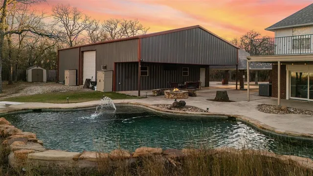 $849,900 | 102 County Road 424A, Lorena, TX 76655