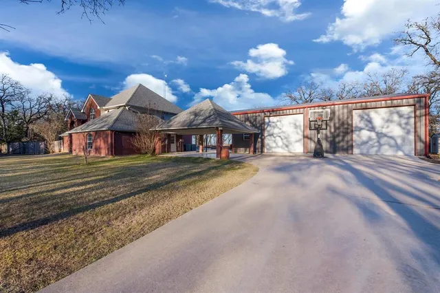 $849,900 | 102 County Road 424A, Lorena, TX 76655