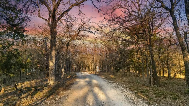 $849,900 | 102 County Road 424A, Lorena, TX 76655