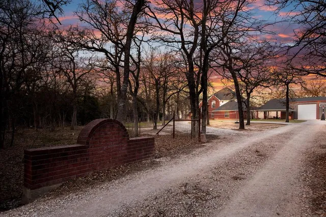 $849,900 | 102 County Road 424A, Lorena, TX 76655