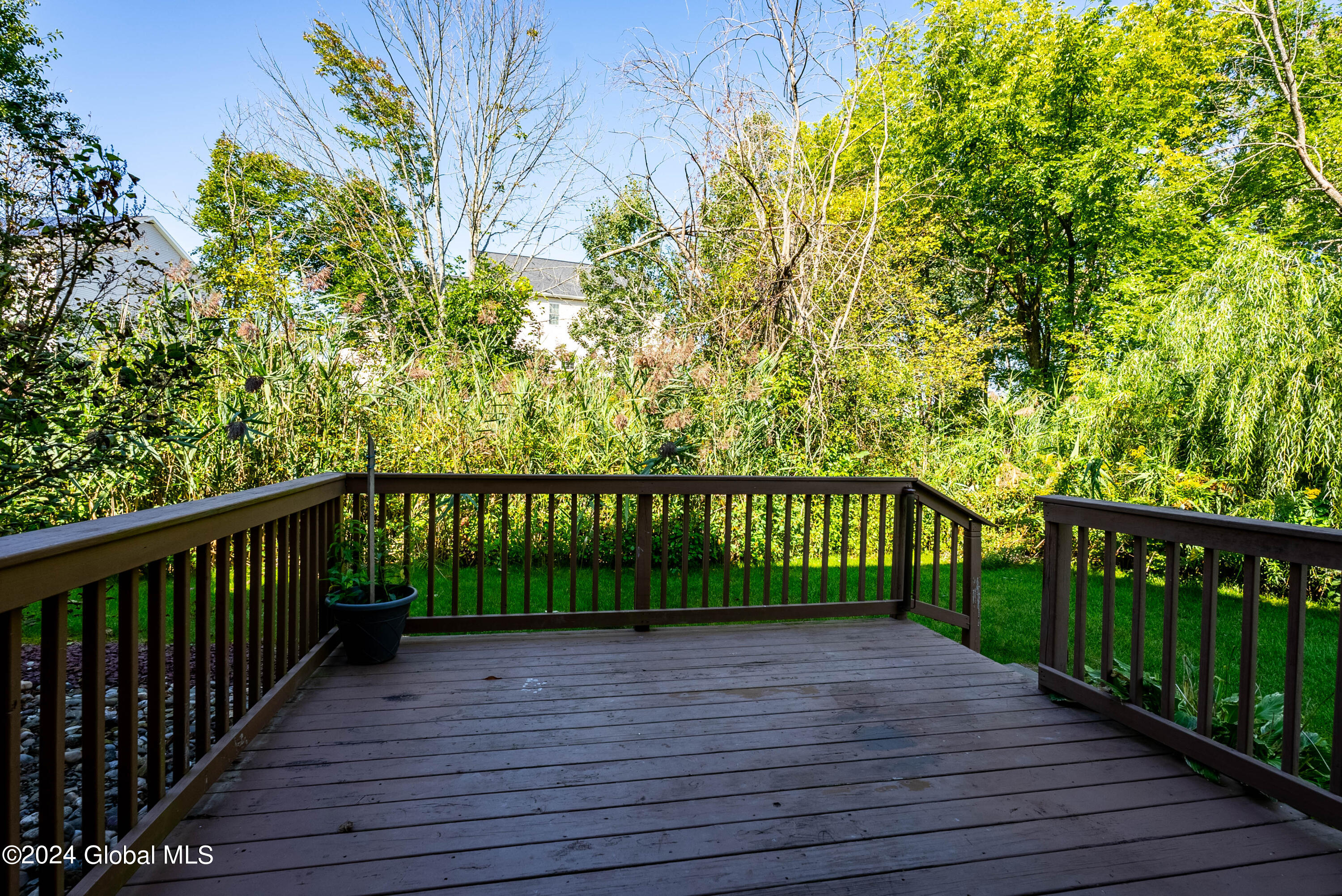 64 Harvard Road Colonie, NY 12189 - Photo 25 of 27 DSC03990-HDR