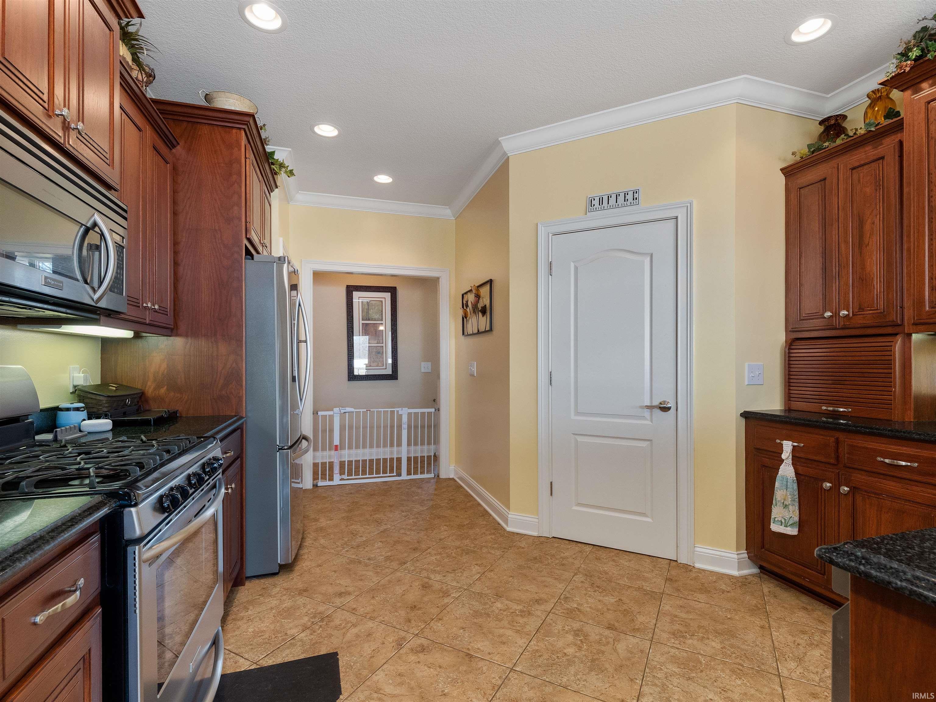 8630 Kress Road Fort Wayne, IN 46809 - Photo 13 of 36