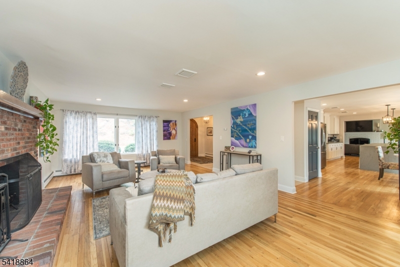 20 Arden Road Denville, NJ 07834 - Photo 4 of 37