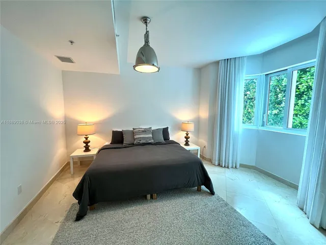 $37,500 | 50 South Pointe Drive, Unit TWN2, Miami Beach, FL 33139