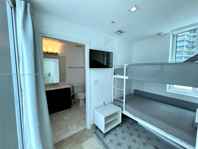 $37,500 | 50 South Pointe Drive, Unit TWN2, Miami Beach, FL 33139