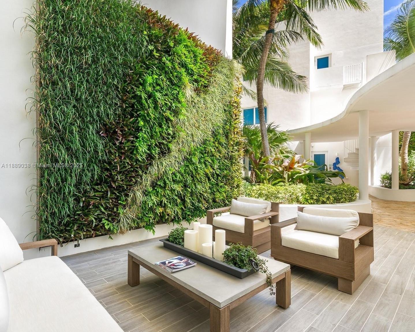 50 South Pointe Drive, Unit TWN2 Miami Beach, FL 33139 - Photo 20 of 28