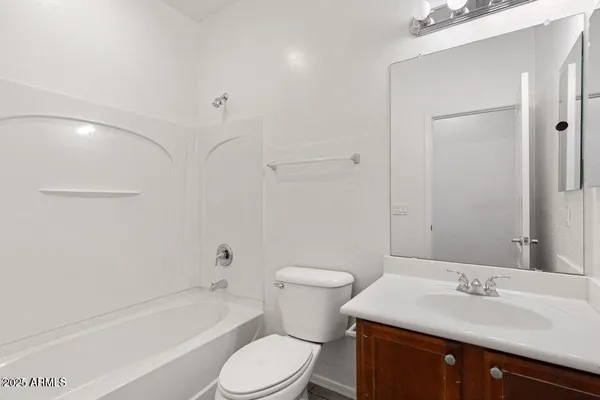 $1,995 | 991 East Cantebria Drive, Gilbert, AZ 85296
