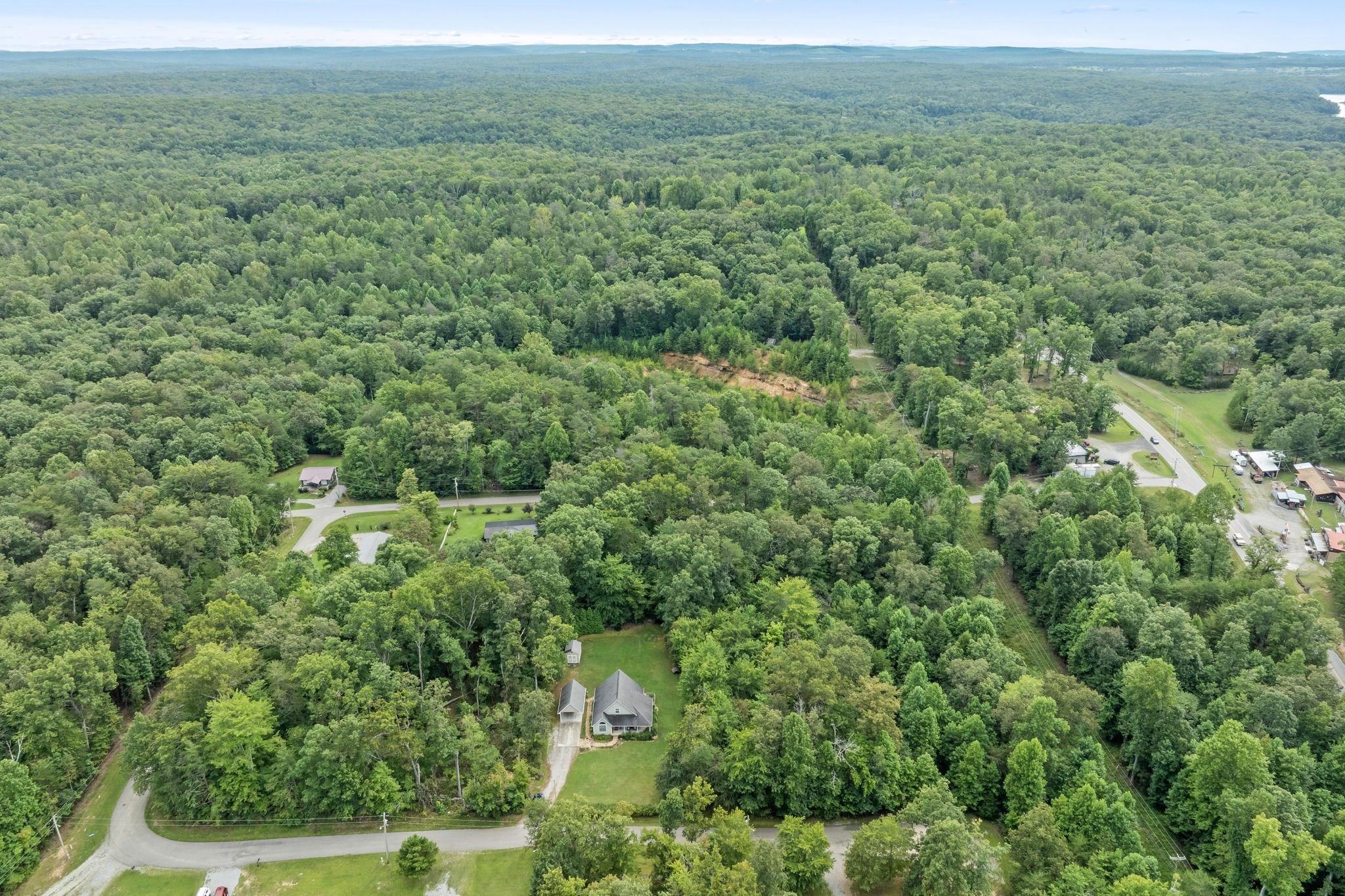 159 Honeysuckle Road Pikeville, TN 37367 - Photo 31 of 34