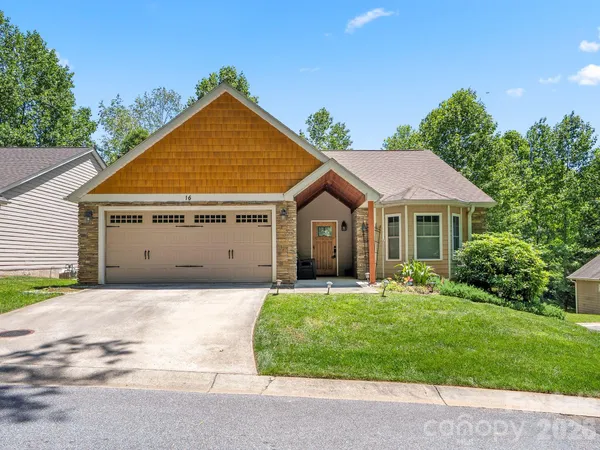 $574,900 | 16 Jennlynn Drive, Arden, NC 28704