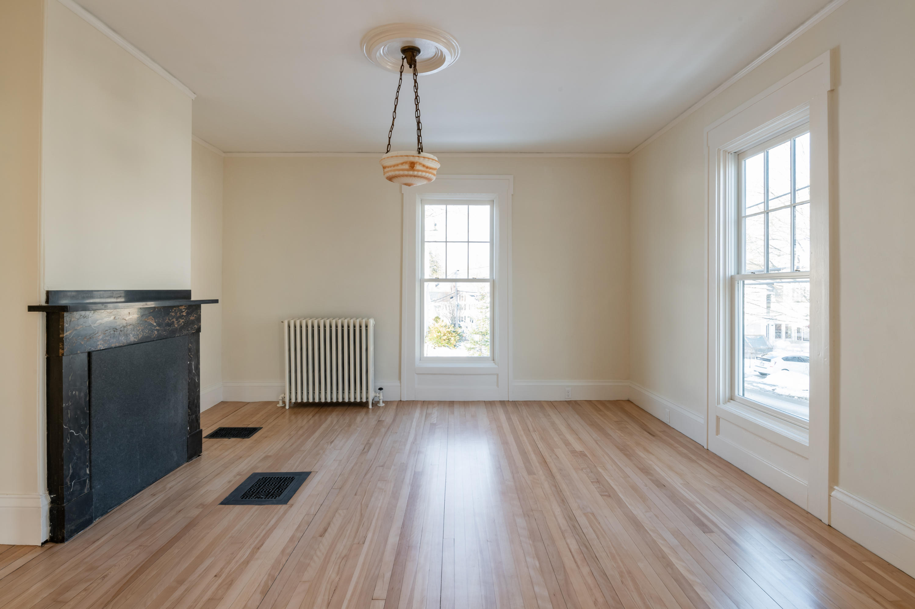 109 Oak Street Bath, ME 04530 - Photo 26 of 51 Living Room