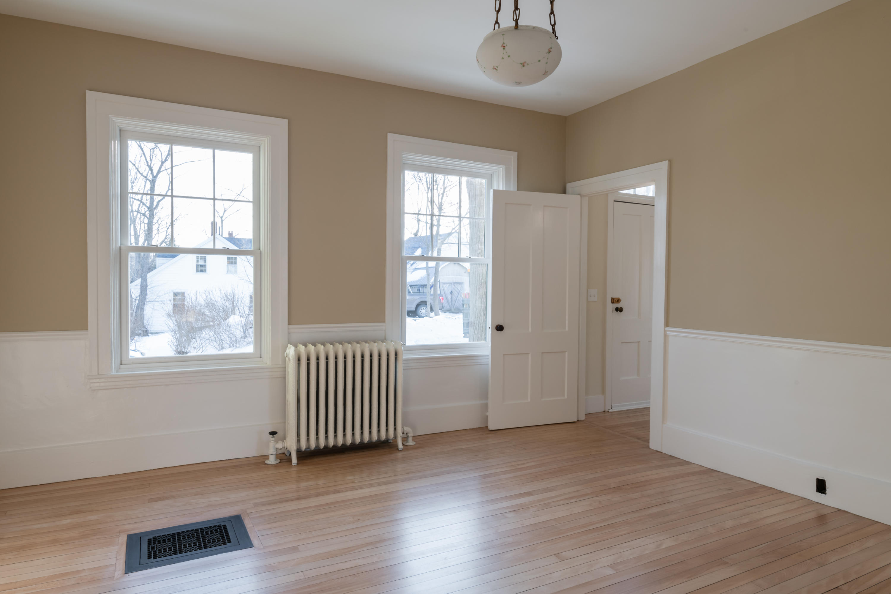 109 Oak Street Bath, ME 04530 - Photo 7 of 51 109 Oak St-19