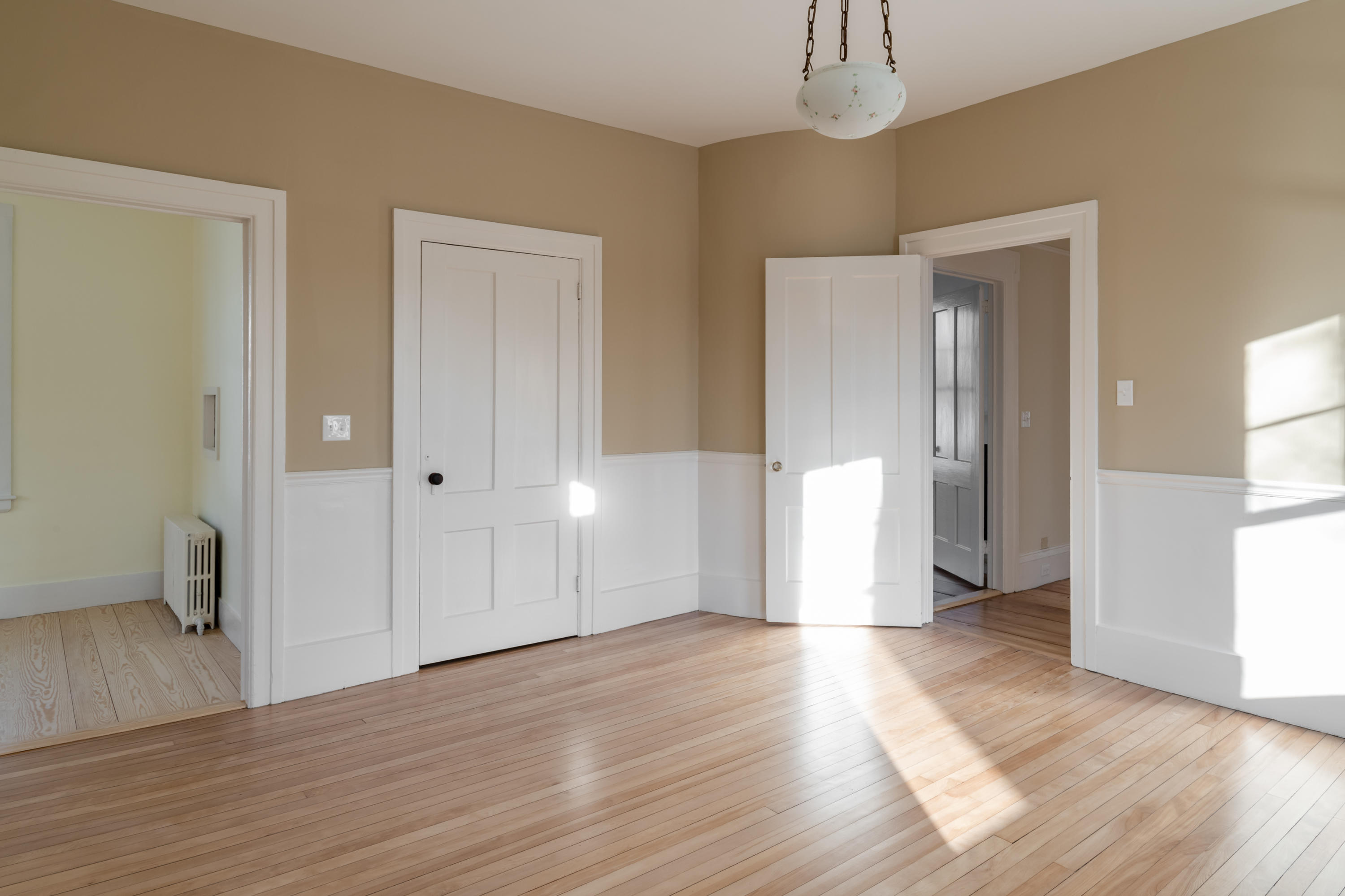 109 Oak Street Bath, ME 04530 - Photo 9 of 51 109 Oak St-17