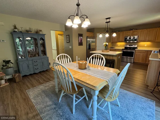 $589,900 | 6757 145th Street, Milaca, MN 56353