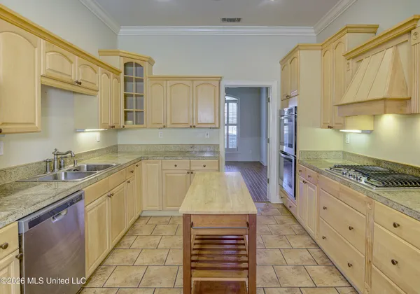 $449,000 | 103 Carlton Pl Drive, Vicksburg, MS 39180