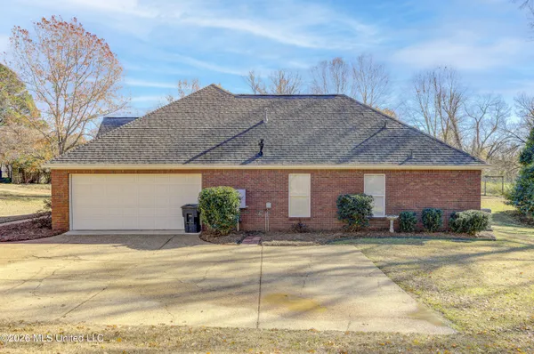 $449,000 | 103 Carlton Pl Drive, Vicksburg, MS 39180