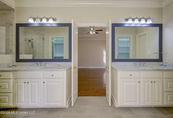 $449,000 | 103 Carlton Pl Drive, Vicksburg, MS 39180