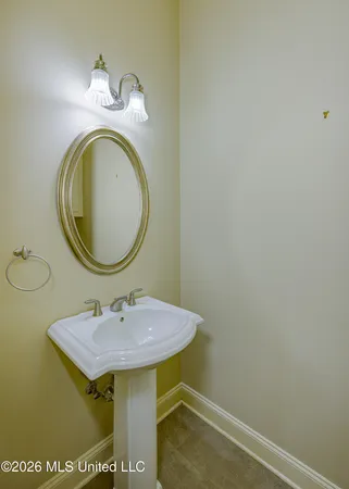 $449,000 | 103 Carlton Pl Drive, Vicksburg, MS 39180