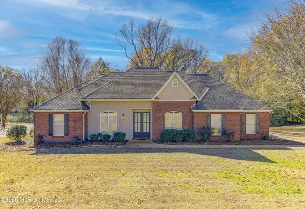 $449,000 | 103 Carlton Pl Drive, Vicksburg, MS 39180