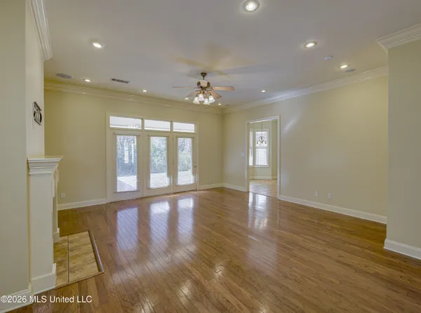 $449,000 | 103 Carlton Pl Drive, Vicksburg, MS 39180