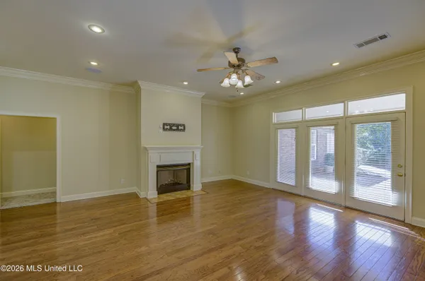 $449,000 | 103 Carlton Pl Drive, Vicksburg, MS 39180