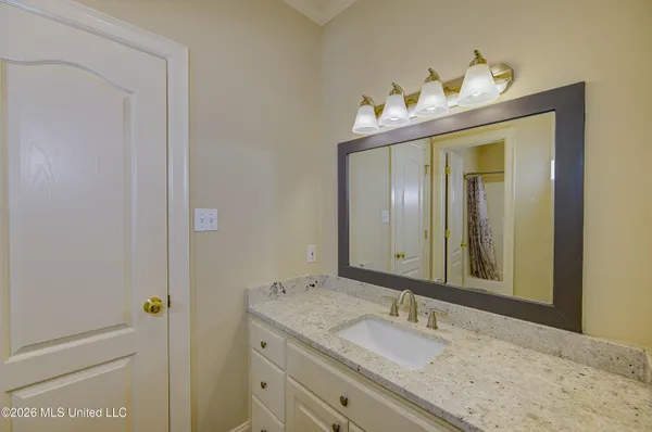 $449,000 | 103 Carlton Pl Drive, Vicksburg, MS 39180