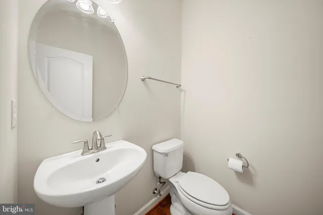 $4,000 | 16421 Regatta Lane, Woodbridge, VA 22191