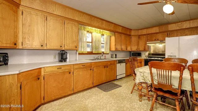 $120,000 | 207 Church Avenue, Kaplan, LA 70548