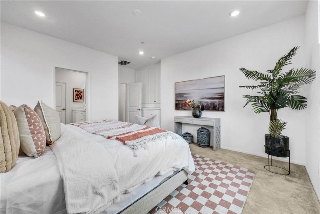 5584 Kate Way, Unit 10 Fontana, CA 92336 - Photo 15 of 42