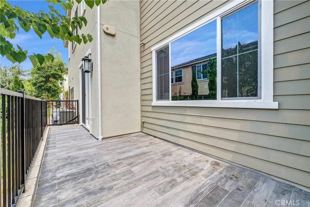 5584 Kate Way, Unit 10 Fontana, CA 92336 - Photo 27 of 42