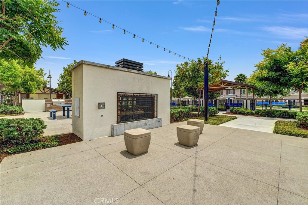 5584 Kate Way, Unit 10 Fontana, CA 92336 - Photo 35 of 42