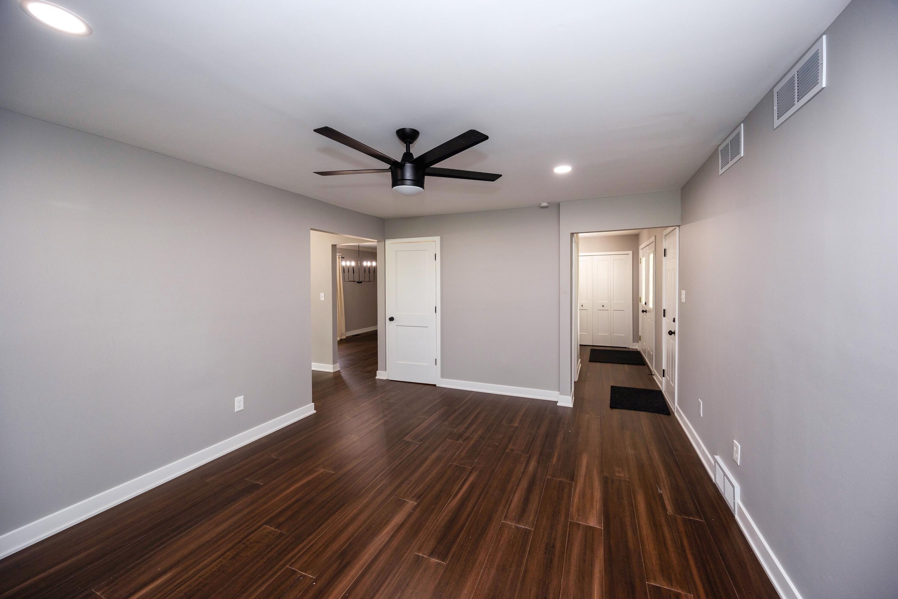 20404 Coachwood Road Riverview, MI 48193 - Photo 35 of 68 034_30