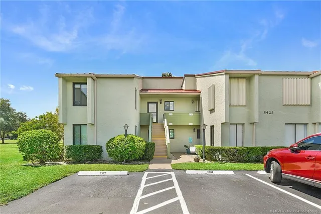 $245,000 | 5423 Southeast Miles Grant Road, Unit 201, Stuart, FL 34997