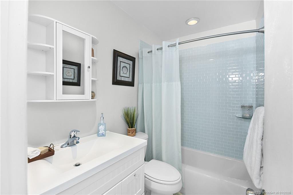 5423 Southeast Miles Grant Road, Unit 201 Stuart, FL 34997 - Photo 20 of 69 Gallery Image 20