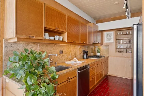 $2,745,000 | 2581 Iris Way, Laguna Beach, CA 92651