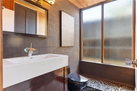 $2,745,000 | 2581 Iris Way, Laguna Beach, CA 92651