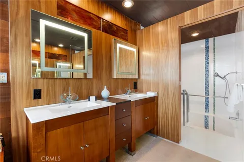 $2,745,000 | 2581 Iris Way, Laguna Beach, CA 92651