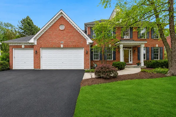 $539,900 | 864 Wingfoot Drive, North Aurora, IL 60542