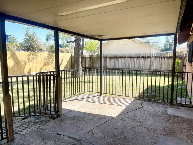 $219,000 | 927 Greatwood Drive, Houston, TX 77013