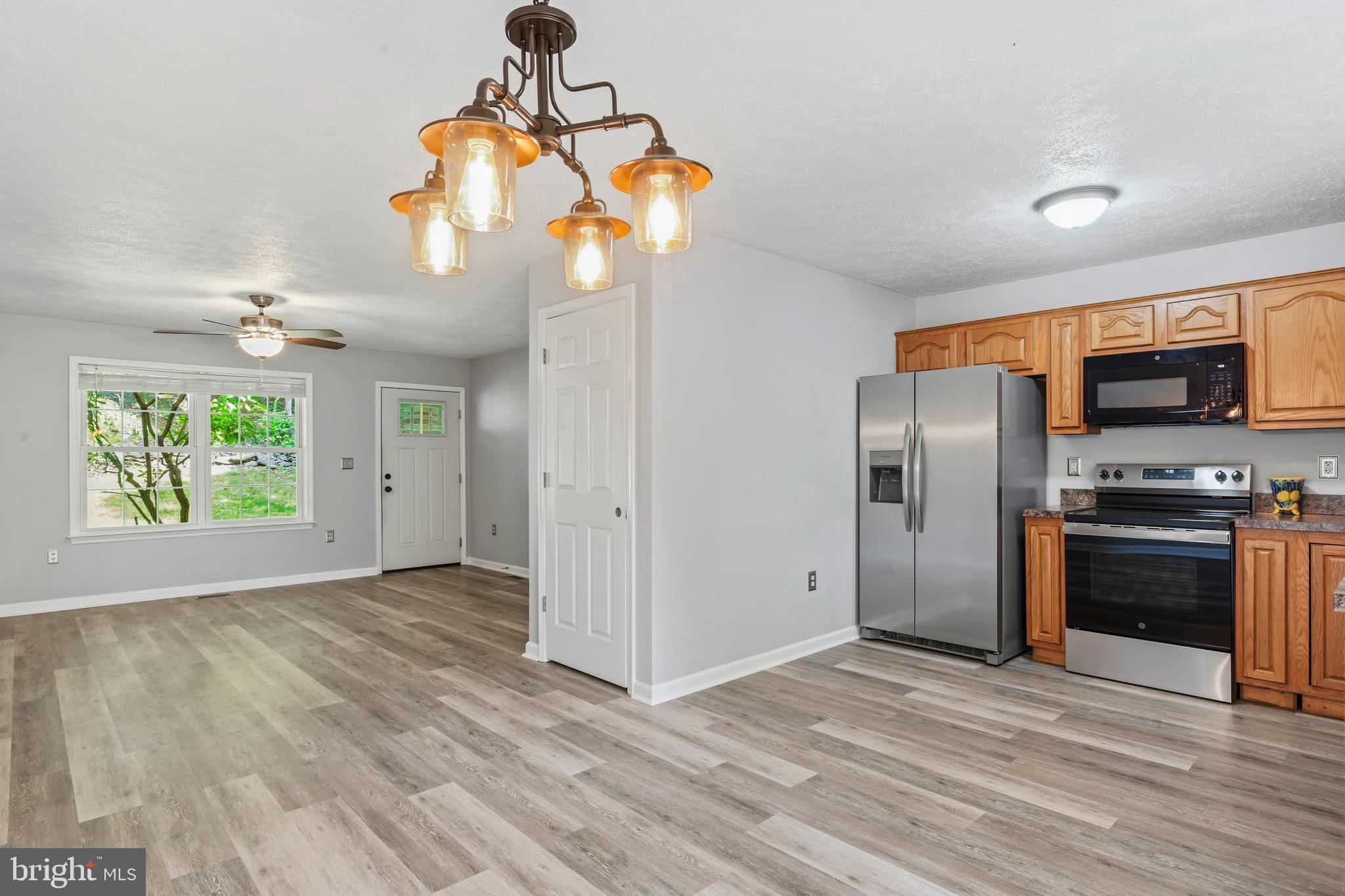 997 Wilderness Road Linden, VA 22642 - Photo 5 of 61 LR, DR and Kitchen